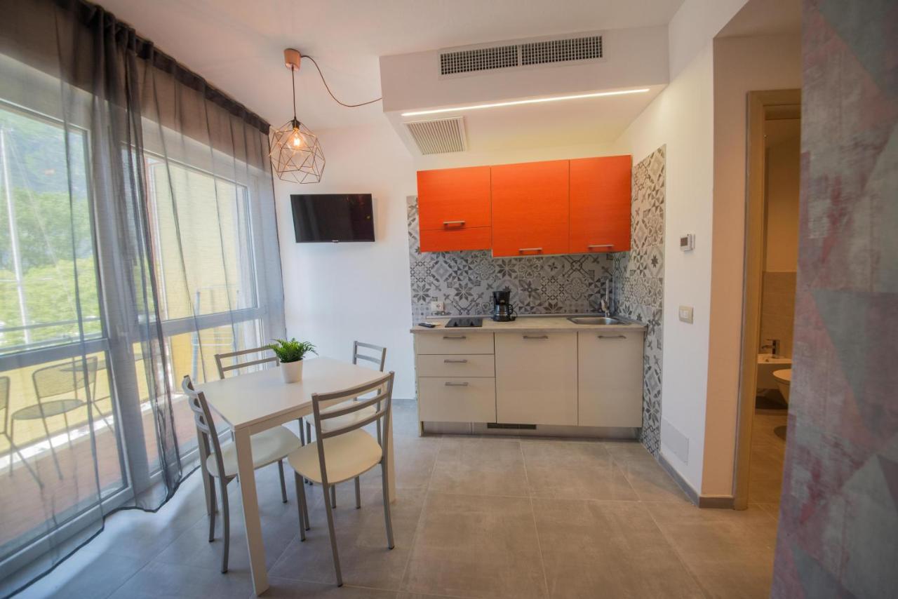 Cristine Aparthotel 2*