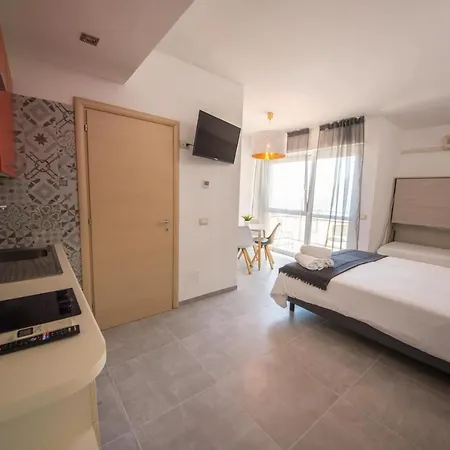 Residence Cristine Riva del Garda Exterior foto