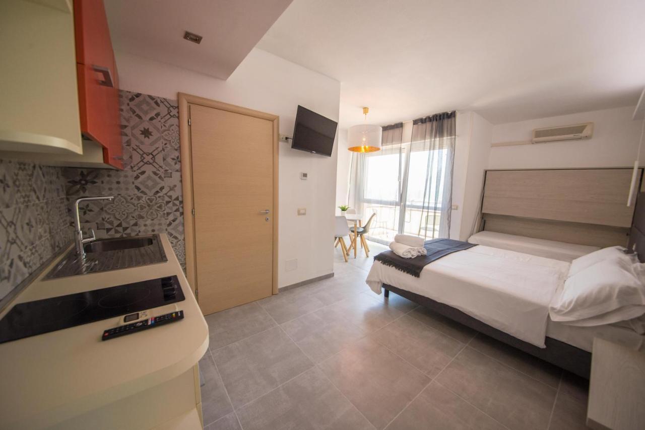 Cristine Aparthotel 2*
