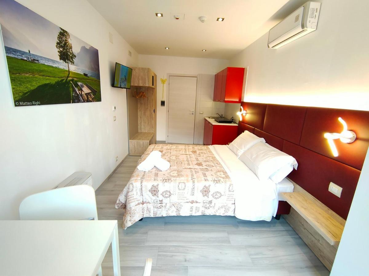 Cristine Apartahotel